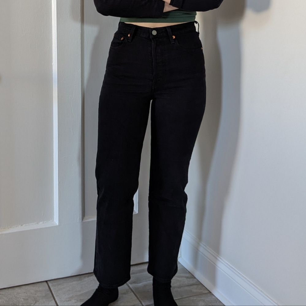 Levi black jeans Ribcage Straight 27